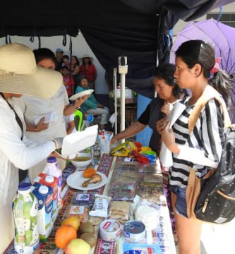 FERIA DE SERVICIOS ATENDIÓ A MUJERES POR SU DÍA