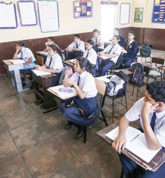 Alrededor de 108 colegios estatales se encuentran en zonas de riesgo