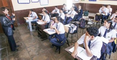 Alrededor de 108 colegios estatales se encuentran en zonas de riesgo